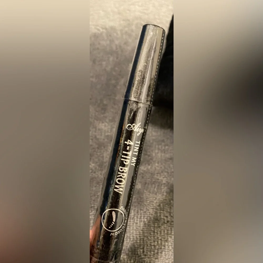 4 Tip Split Eyebrow Pencil for Simulated Natural Brows